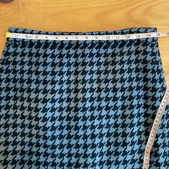 J. Crew wool houndstooth mini skirt size 2 - Picture 3 of 6